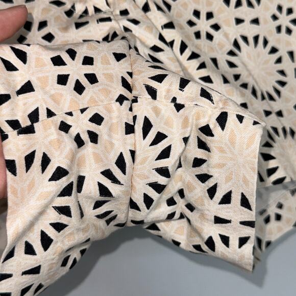 J. Crew Womens Chino Shorts Size 10 Stretch Tan Black Floral Medallion Print - Picture 2 of 8